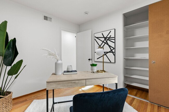 Foto del edificio - 2271 Chaparral Ave