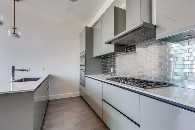 Building Photo - 123 Lexington Ave