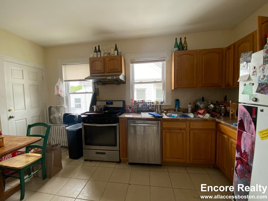 Foto principal - 110 Murdock St