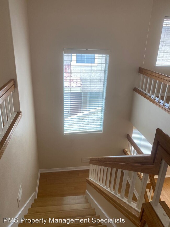 Building Photo - 4 br, 2.5 bath House - 275 Ocho Rios Way