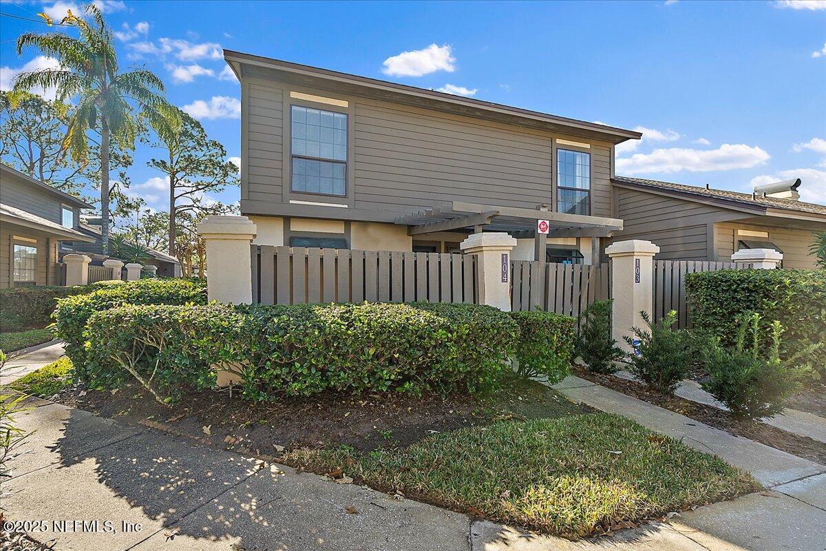 Foto principal - 104 Cranes Lake Dr