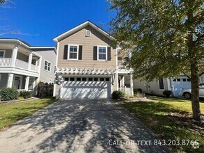 Building Photo - 214 Recess Dr
