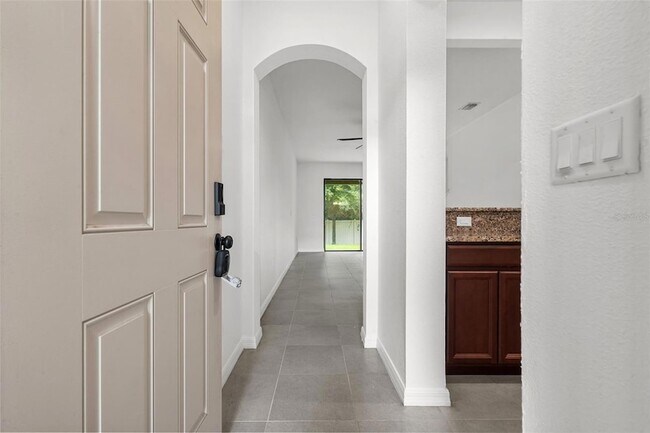 Building Photo - 5179 Bay Isle Cir