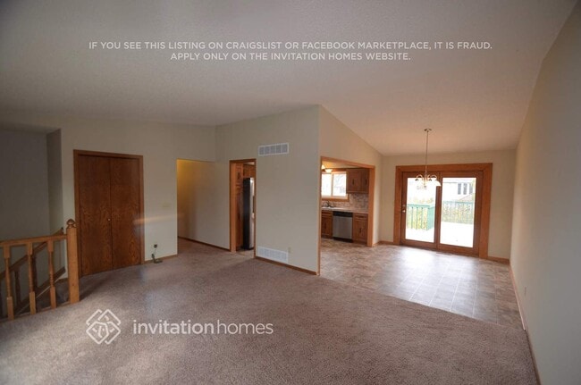 Building Photo - 2416 Crestmount Ln