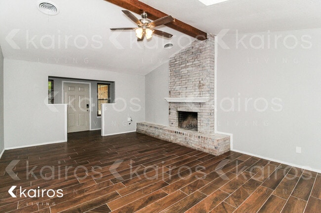 Building Photo - 8202 Laredo Trail