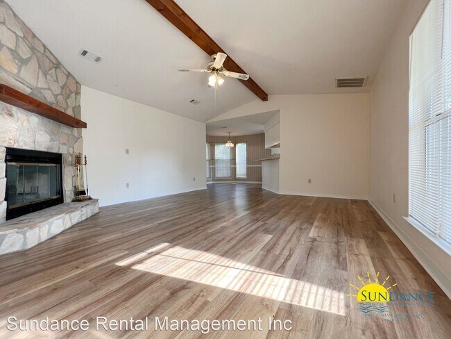 Building Photo - 3 br, 2 bath House - 3046 Blue Pine Lane