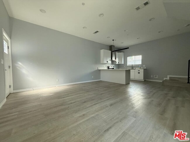 Foto del edificio - 15964 Gault St