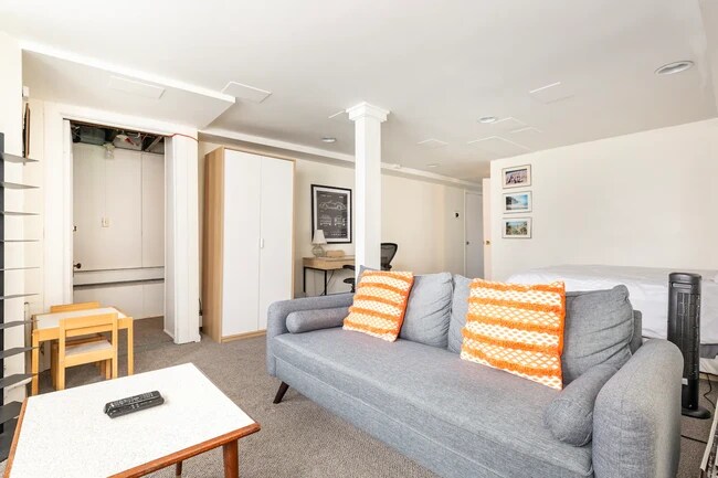 Sala de estar - 540 S Taylor Ave