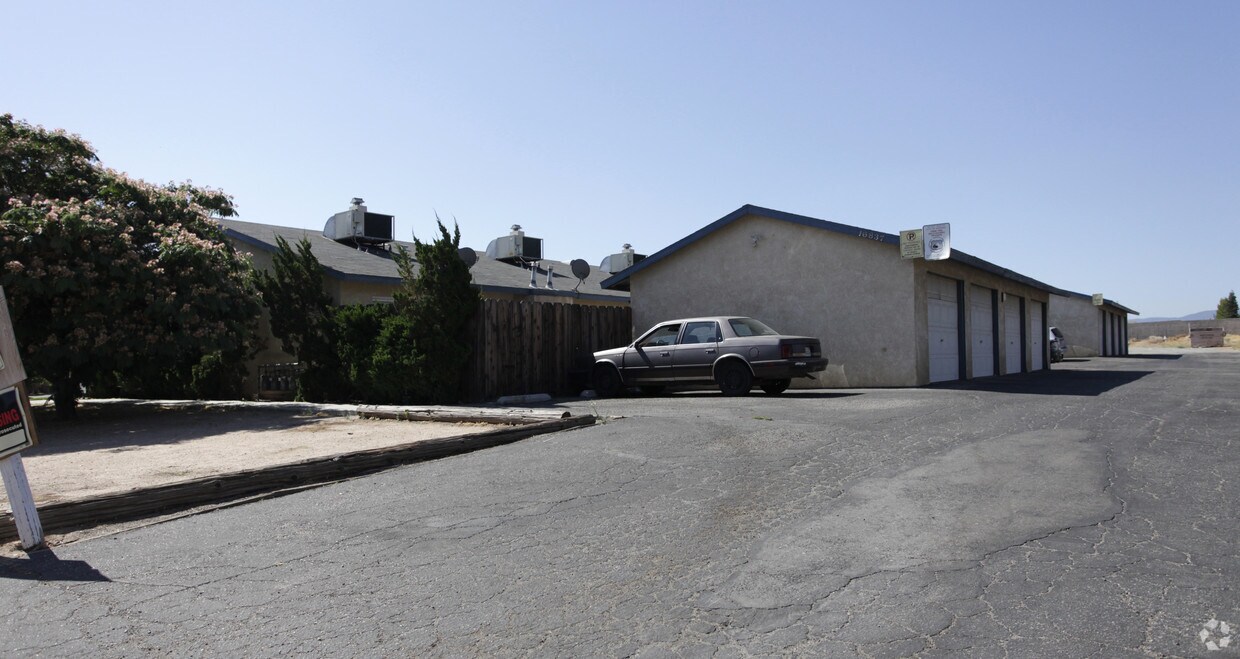 16837 Sultana St, Hesperia, CA 92345 Apartments in Hesperia, CA