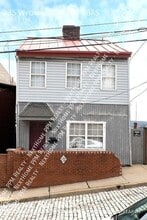 Building Photo - 35 Wyoming St
