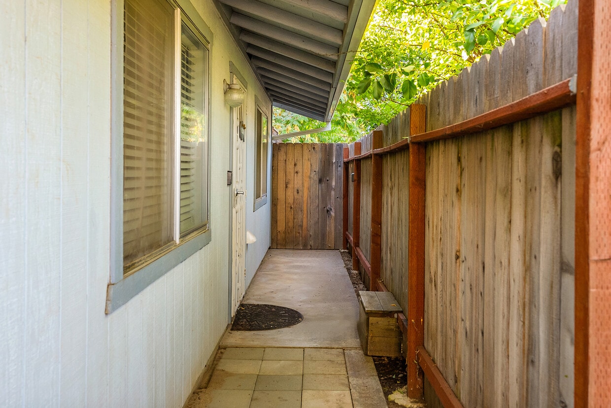 Foto principal - 3111 Silverbell Rd