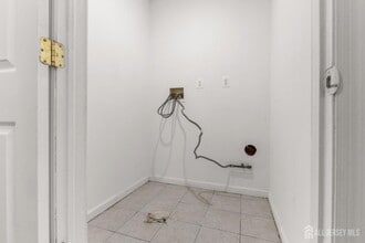 Building Photo - 45 Jewett Ave