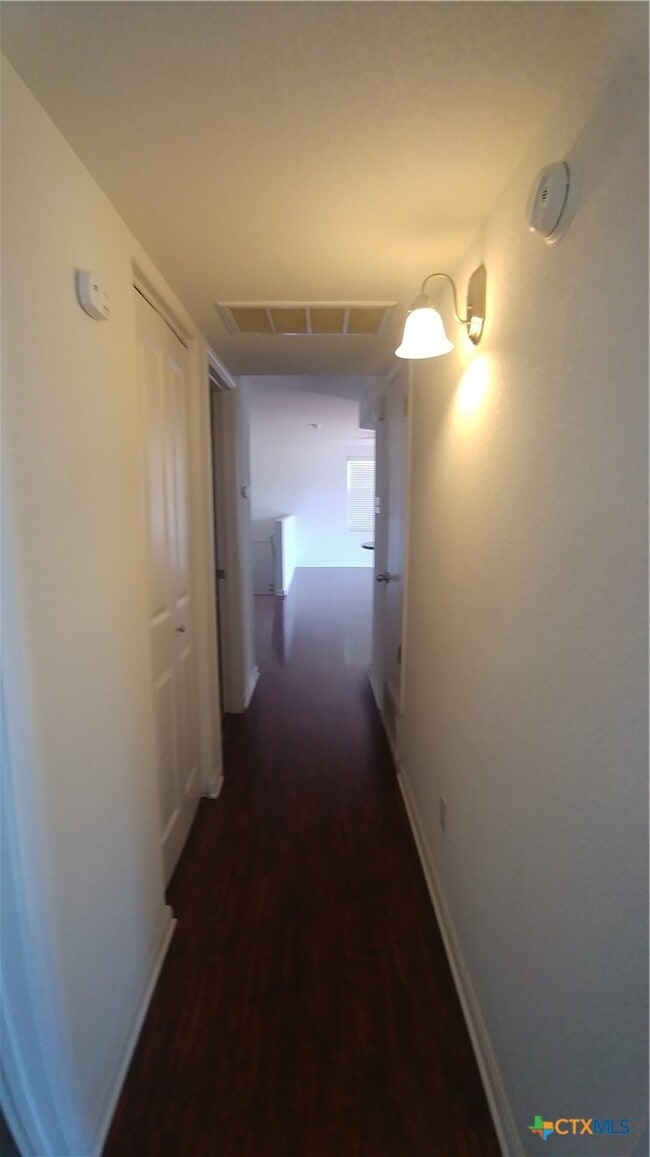 Building Photo - 148 Rush Haven