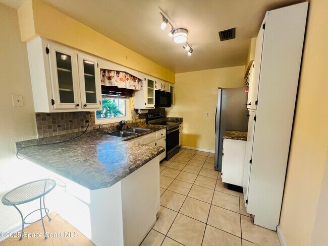 Foto del edificio - 150 Queensland Ave