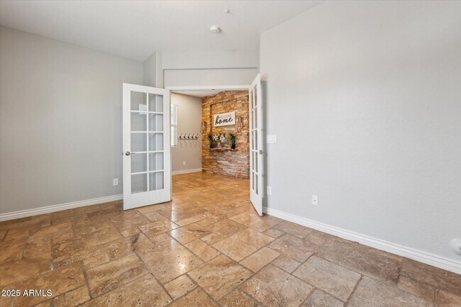 Foto del edificio - 7351 W Palo Brea Ln