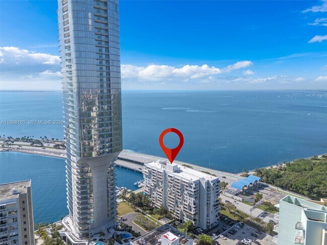 Foto del edificio - 150 SE 25th Rd