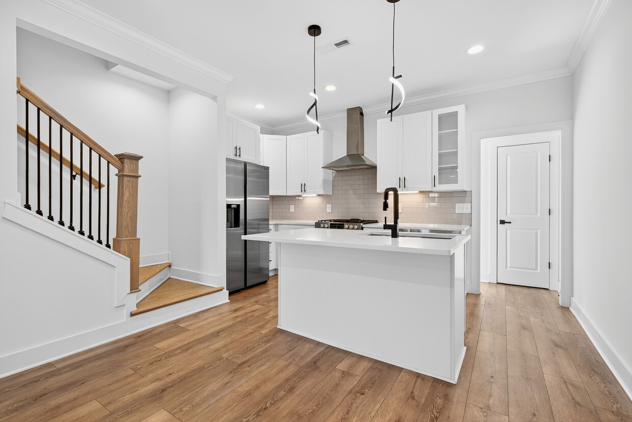 Photo - 409 Lellyett St (Nashville, TN)