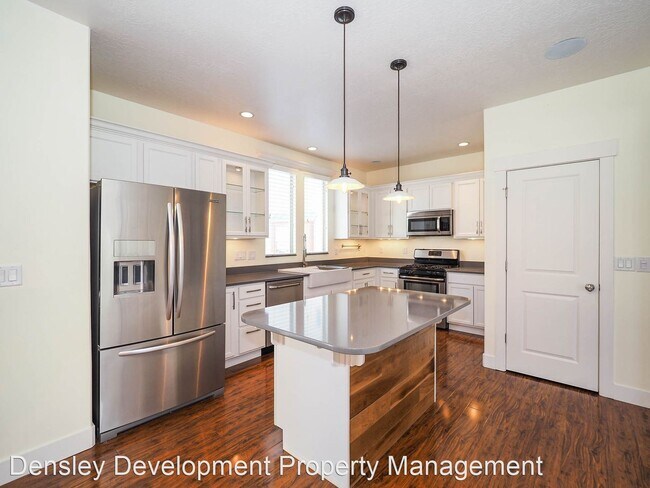 Foto del edificio - 3 br, 2.5 bath House - 11363 S OAKMOND RD