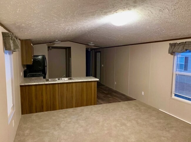 Building Photo - 39755 1510 Dr