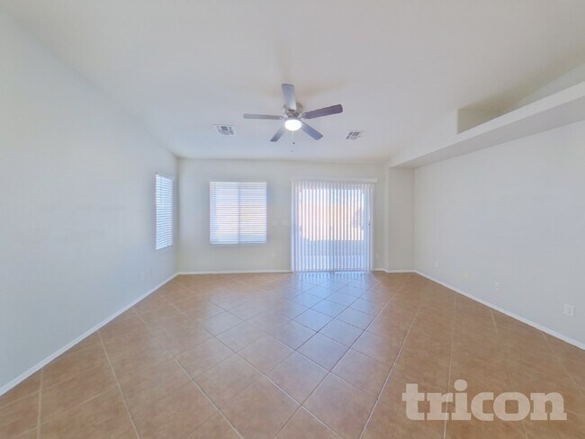 Foto del edificio - 41180 W Bravo Dr