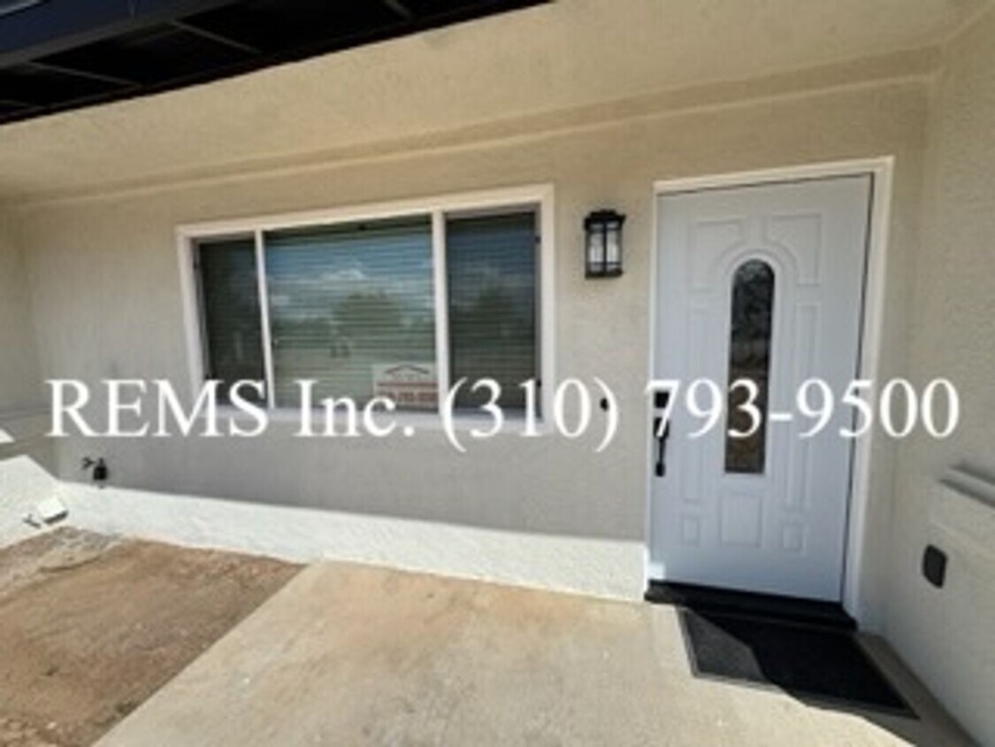 Foto principal - Remodeled Hersperia Front House with Laund...