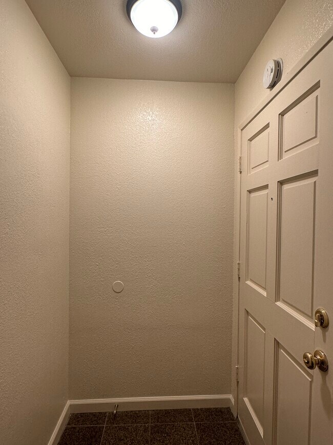 701 Summerwood Ln, Lompoc, CA 93436 Townhome Rentals in Lompoc CA