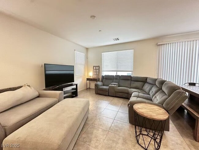 Foto del edificio - 346 Andy Wheeler Dr