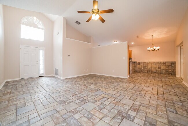 Building Photo - 1000 Country Cove Ct