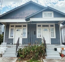 Building Photo - 2425 Upperline St
