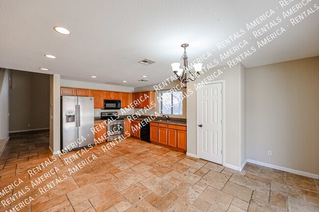 Building Photo - Stunning 4-Bedroom Home in Buckeye, Arizona