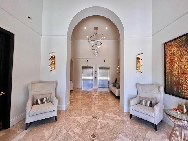 Foto del edificio - 651 Okeechobee Blvd