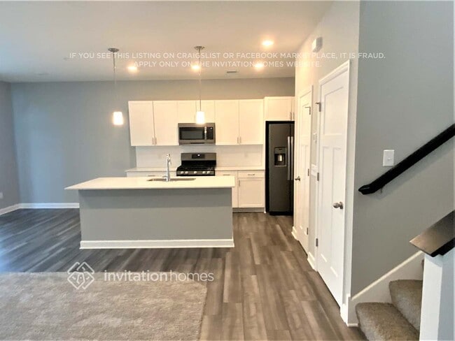Building Photo - 16710 Dunkirk Cir N