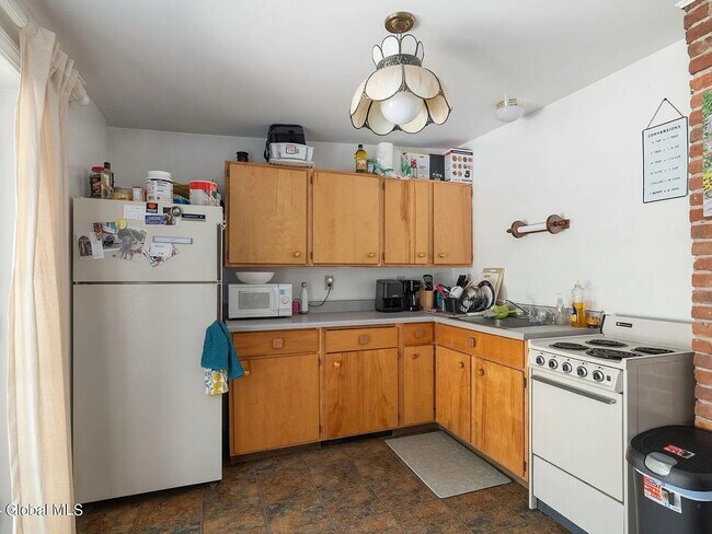 Foto del edificio - 1587 Bradley St