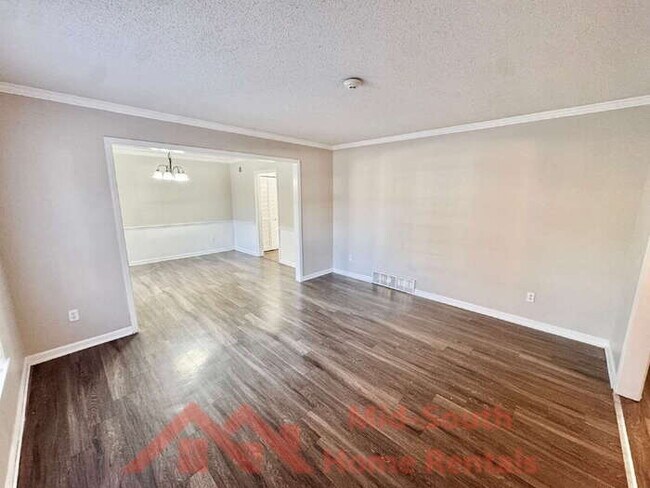 Foto del edificio - 6843 Amersham Dr