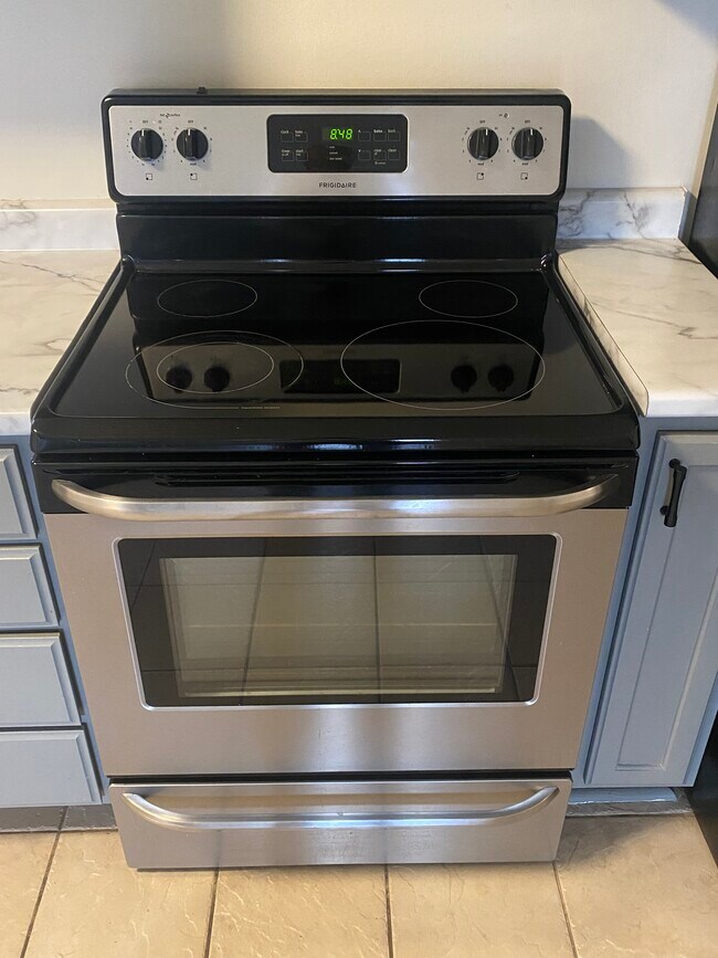 Foto del edificio - 5167 Goodyear Dr