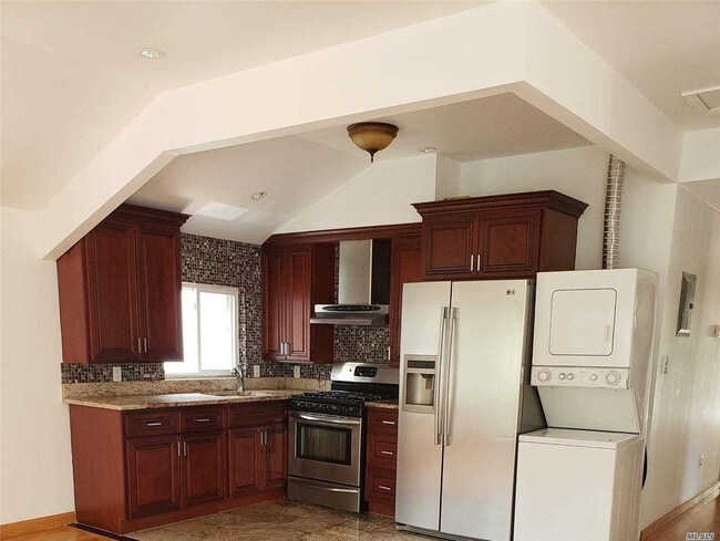 Foto del edificio - 57-18 253rd St