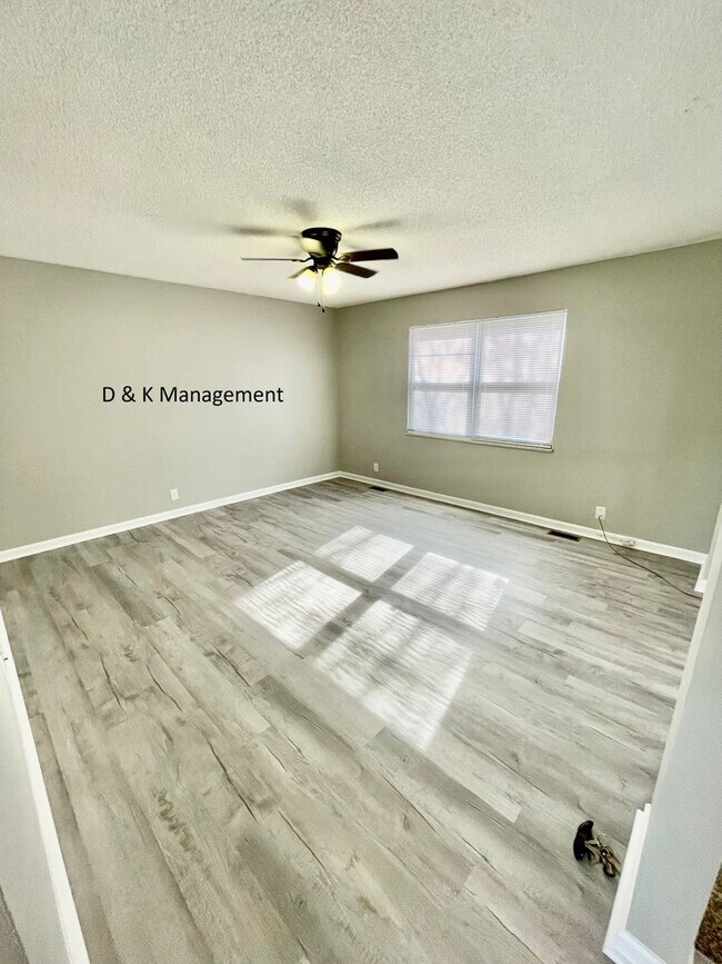Foto del edificio - ***COMING SOON*** Beautiful 3 Bedroom, 2.5 Bath Home in the Cedar Bluff Area of Knoxville! Availa...