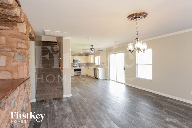 Building Photo - 28590 N Obsidian Dr