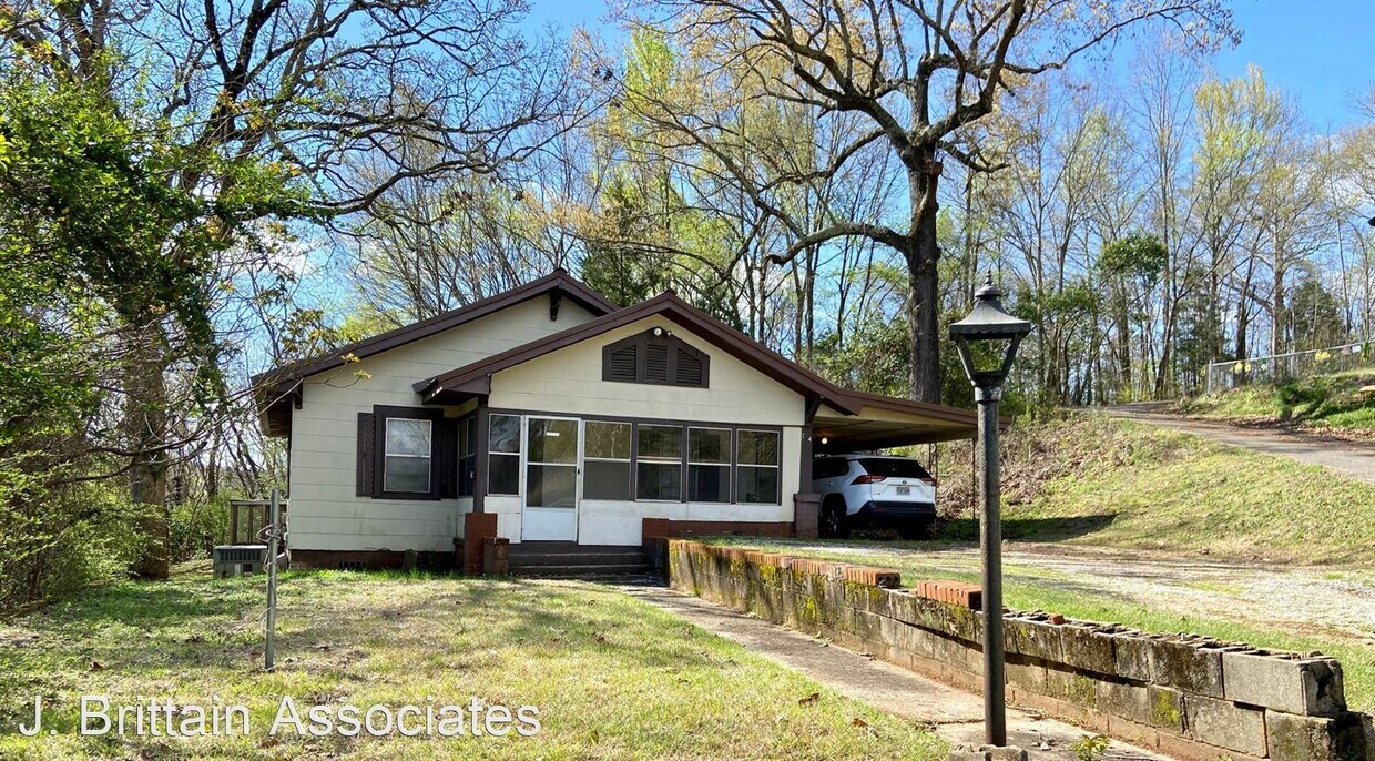 24 S Wilmer Ave, Anniston, AL 36201 House Rental in Anniston, AL