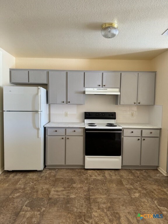 Building Photo - 4501 Deek Dr
