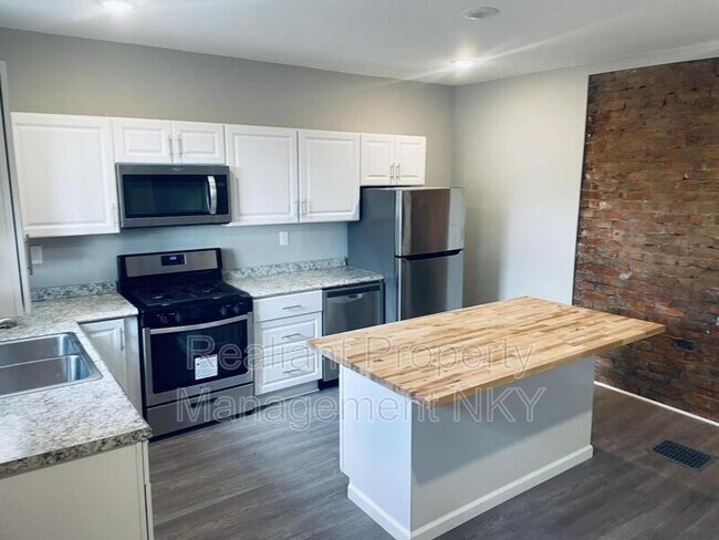 Foto del edificio - 446 Clark St