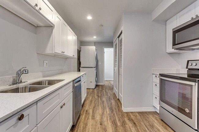 Building Photo - 1366 E Willow Vista Dr