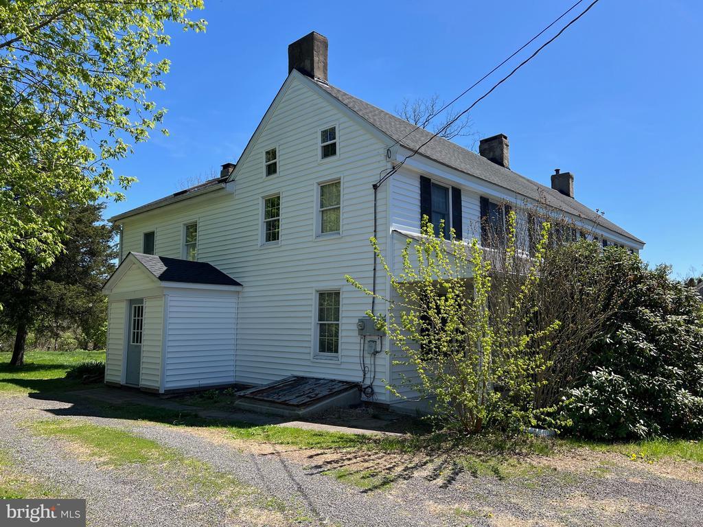Foto del edificio - 244 Durham Rd