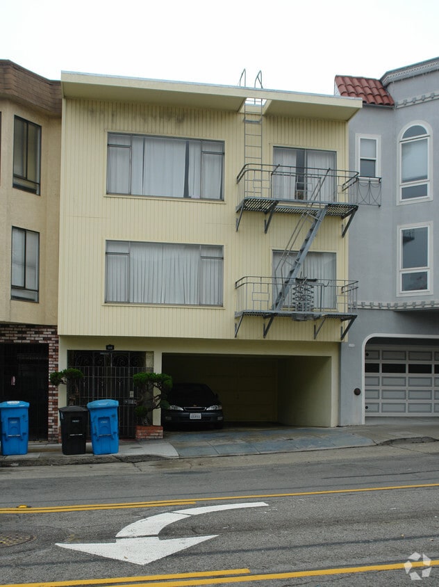Building Photo - 450 25th Ave