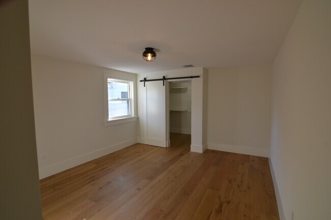 Foto del edificio - 6538 Meridian St