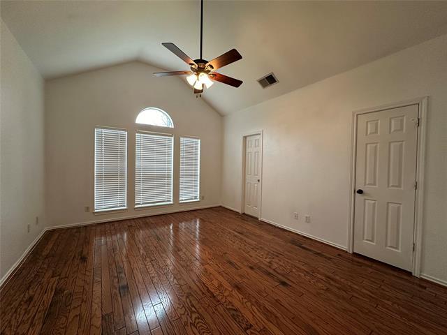 Foto del edificio - 1233 Buehler Ct