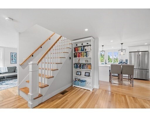 Foto del edificio - 68 Still River Rd