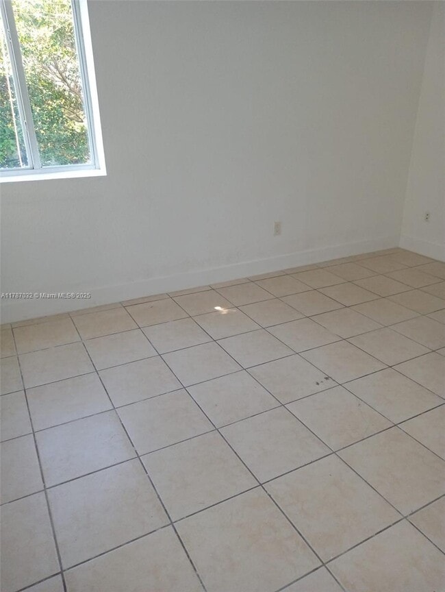 Foto del edificio - 1021 NW 3rd St