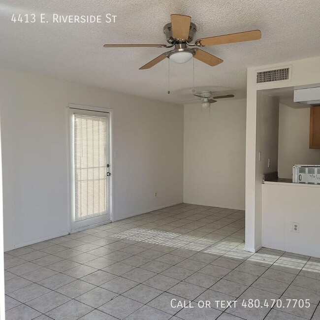 Foto del edificio - Don't miss out on this 2 bedroom, 1.5 bath...