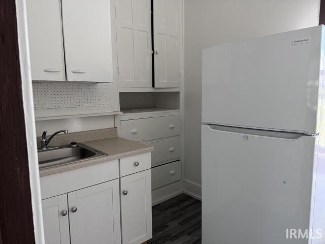 Building Photo - 614 W Charles St